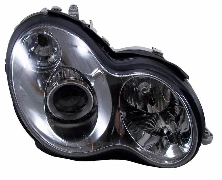 Фары на mercedes w203. Лампочки в фару мерседес 220. Mercedes c class w203 фары. W203 фары ксенон. Mercedes c class w203 фары.