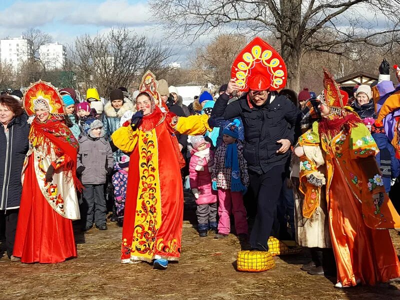Украшение города к масленице. Костюмы для аниматоров на масленицу. Костюмы для масленицы на улице. Нарядить масленицу. Сценарий проведения масленицы.