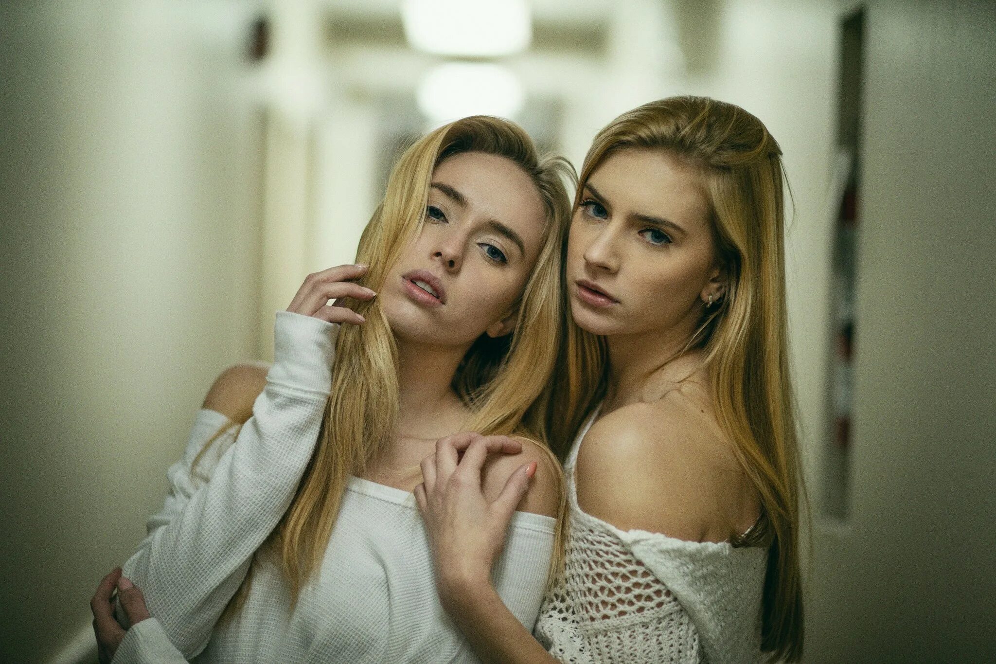 Девушка 2