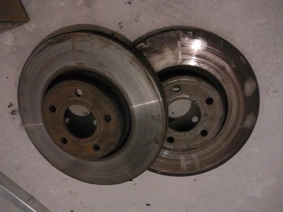 2 2007. Тормозной диск ford 1 451 161. Передних тормозных дисках форд мондео 4. Тормозные диски форд мондео 2 подходит от ауди 80. Тормозные диски форд мондео 4.