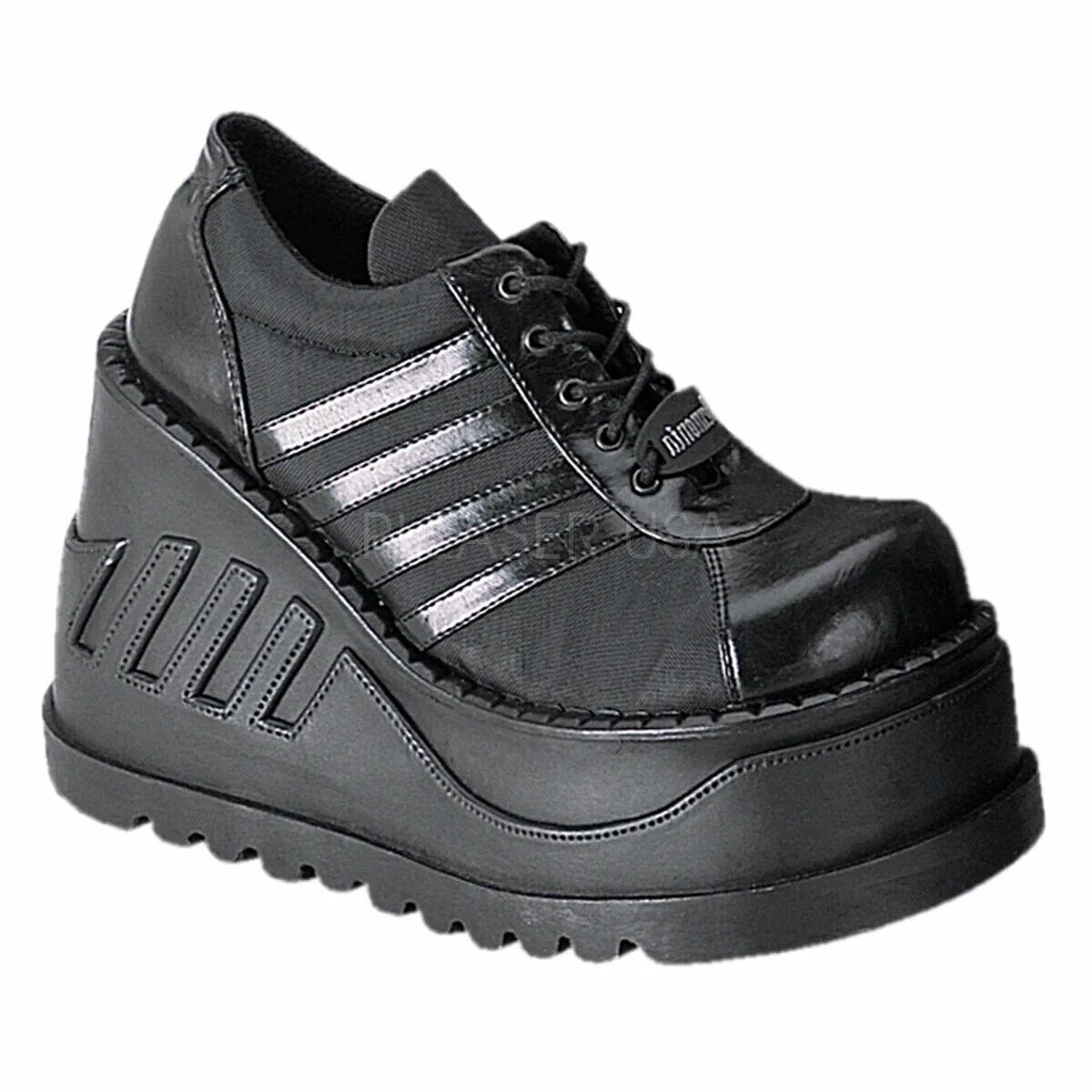 Ботинки кроссовки. Ботинки demonia stomp-08. кроссовки demonia shoes. demonia cyber обувь. demonia shoes ботинки.