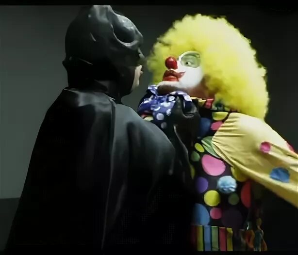 Атака клоунов. Не клоун а целый цирк. Нападение клоунов в Америке 2016. След атака клоунов