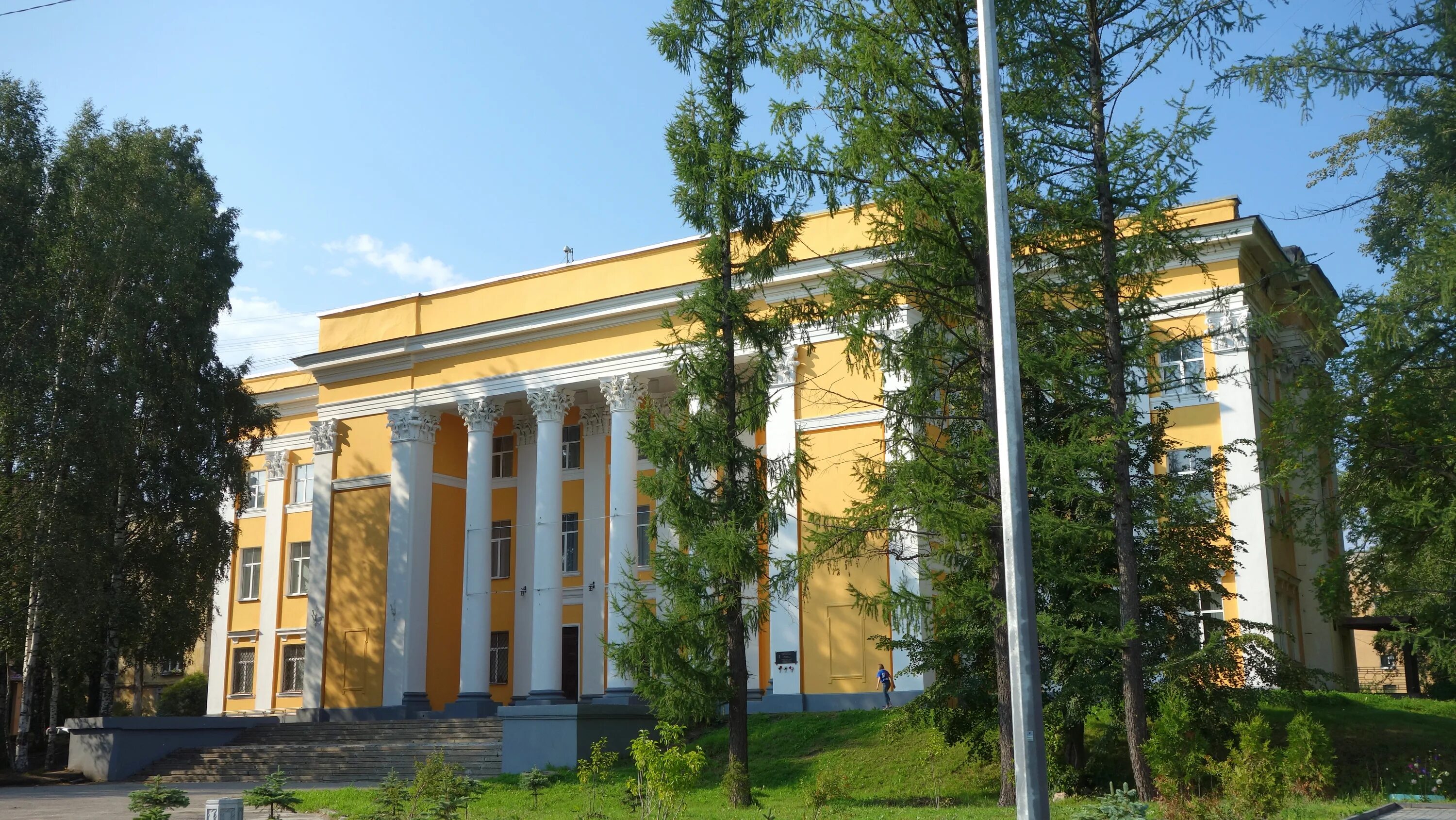 Под сегежа. Под сегежа