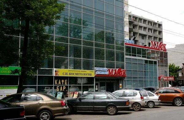 Маяк в самаре адреса. Тц маяк самара. торговый комплекс маяк самара водников. маяк самара магазин тц московский. маяк самара московское шоссе 106.