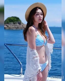 現 年 29 歲 的 2019 年 港 姐 冠 軍 黃 嘉 雯.當 年 參 選 期 間.曾 被 網 民 爆 料 指 其... 