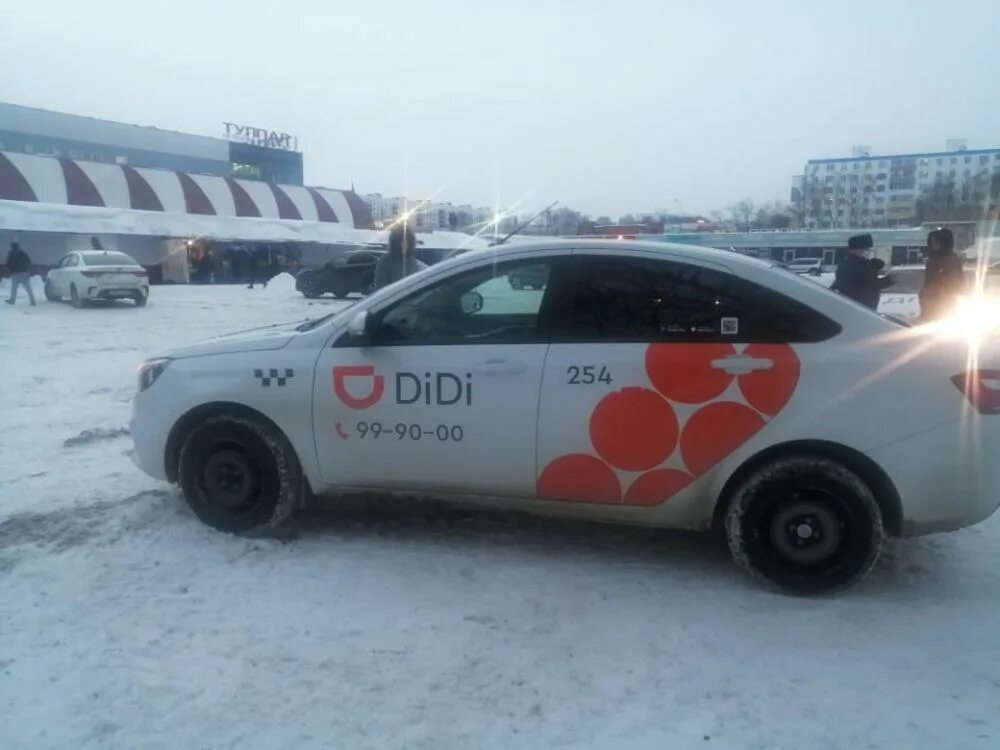 Byd f3 такси. Челны такси машина. Челны такси машина. Такси в елабуге машине. Челны такси машина.