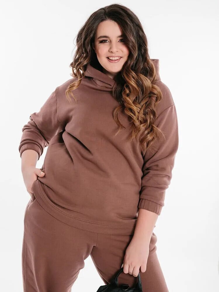 Худи женские на полных женщин. Худи для полных женщин. Свитер женский для полных. Худи женские на полных женщин. Худи плюс сайз.