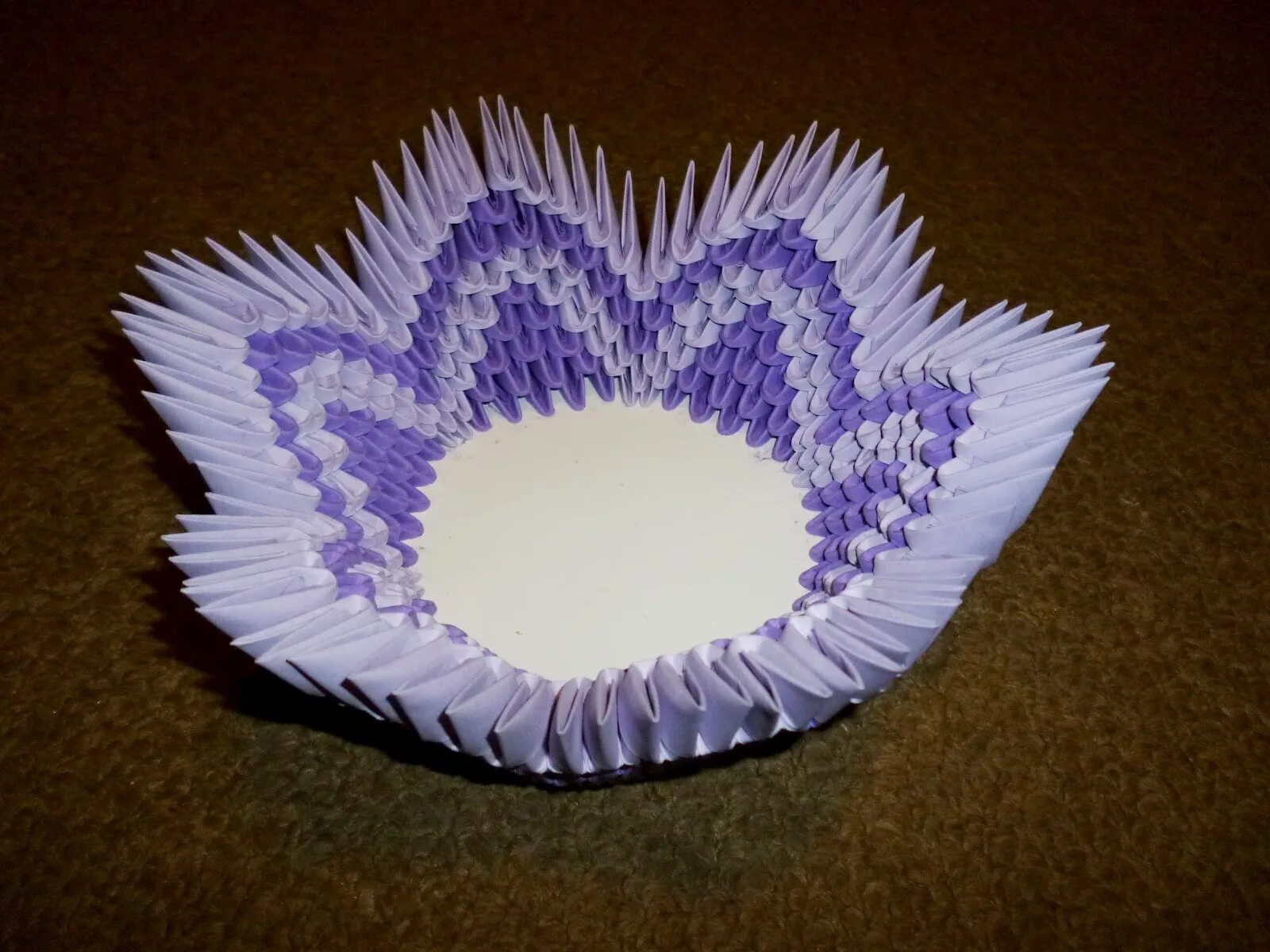 Модульное оригами. Модульное оригами ваза. Ваза из модулей оригами. Модульное оригами ваза для цветов.