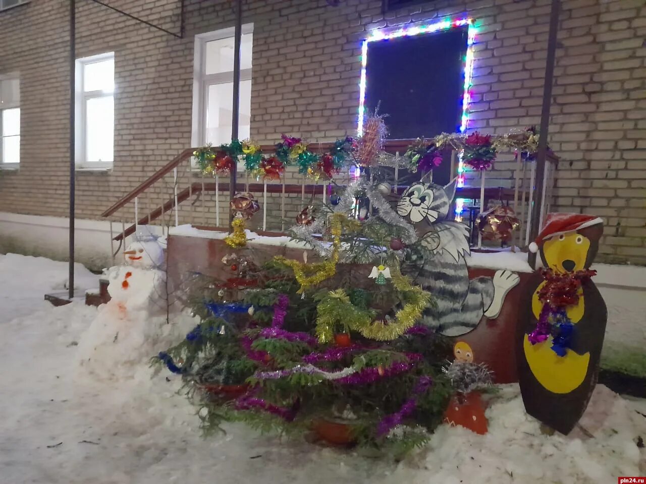 Улица анны ахматовой 16 детский сад. Юность детские сады. Юность детские сады. 41 садик нижнекамск. Бульвар юности 23 белгород.