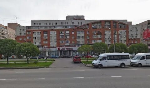 Космонавтов 33