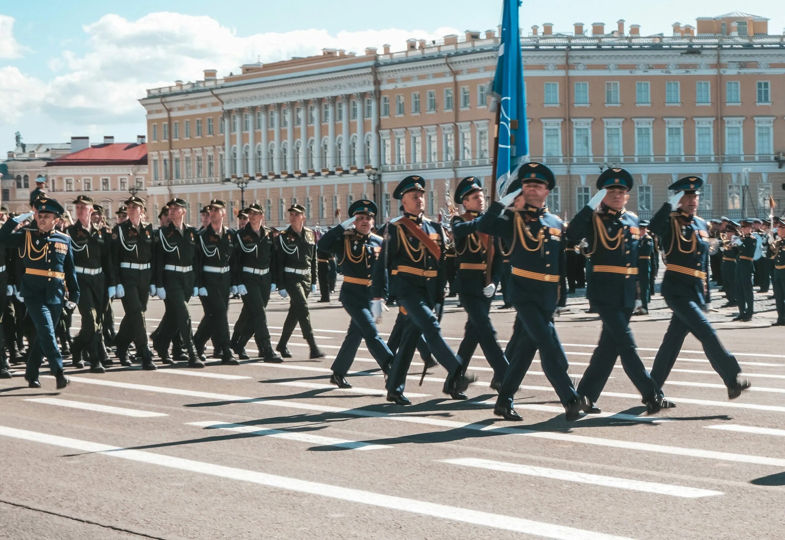 19 мая спб. ГУАП на параде Победы. Курсанты ГУАП на параде Победы в СПБ. ГУАП Санкт-Петербург Военная Кафедра. ГУАП Санкт-Петербург Военная форма.