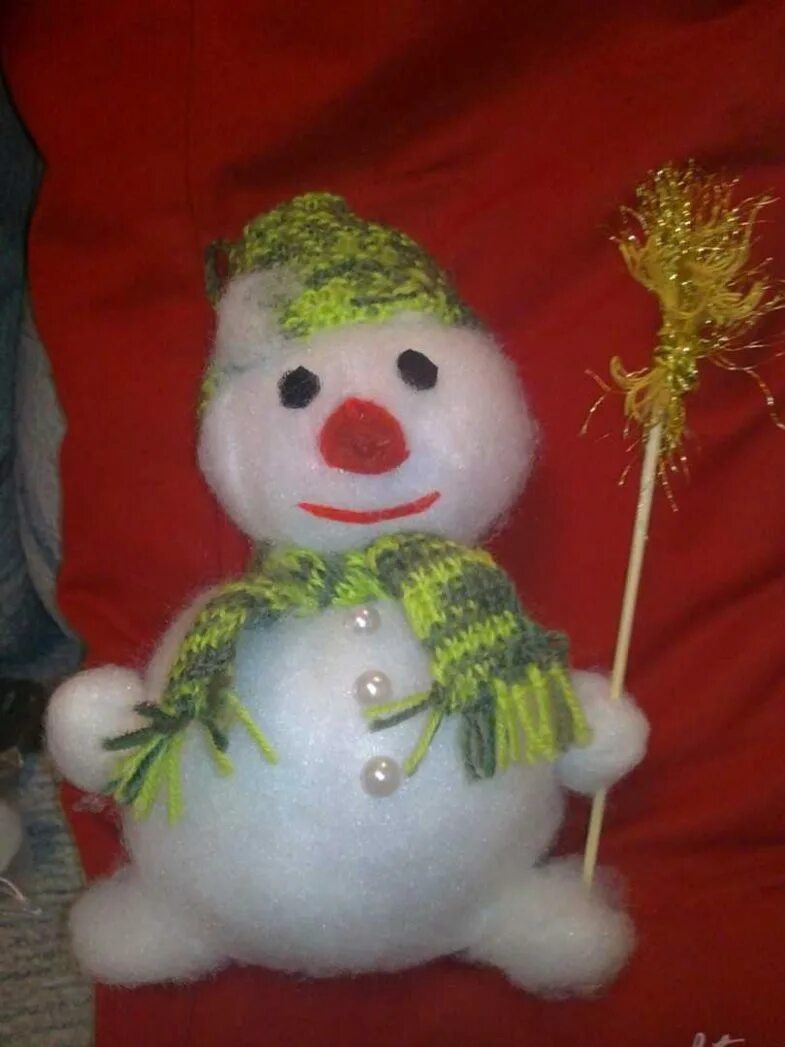 снеговик из ваты. снеговик из капрона своими руками. снеговик из ткани и синтепона. объемный снеговик из синтепона. объемный снеговик из синтепона.