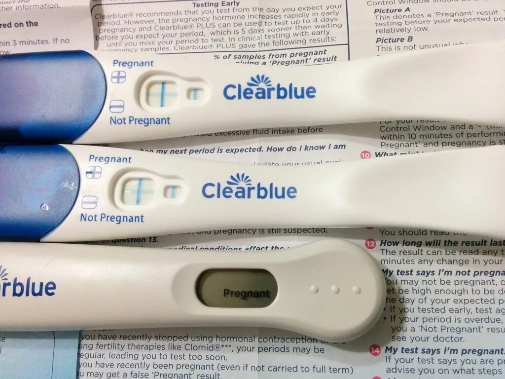 Клеар Блю струйный 2 полоски. Clearblue за 5 дней до задержки. Тест на беременность струйный Клиа Блю. Clearblue 3+. Clear что делает