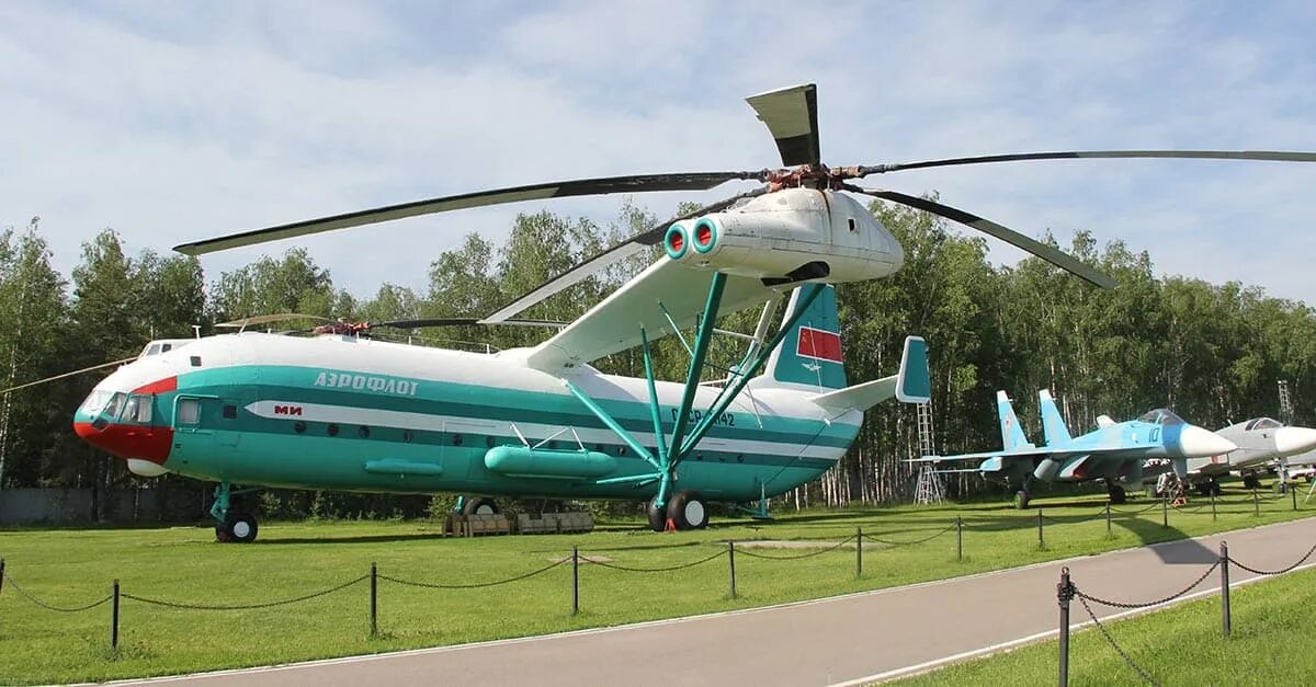 Ми-12 вертолёт. Самый большой вертолет в мире ми 12. Вертолет в Монино самый большой. Ми-12 вертолет Википедия.