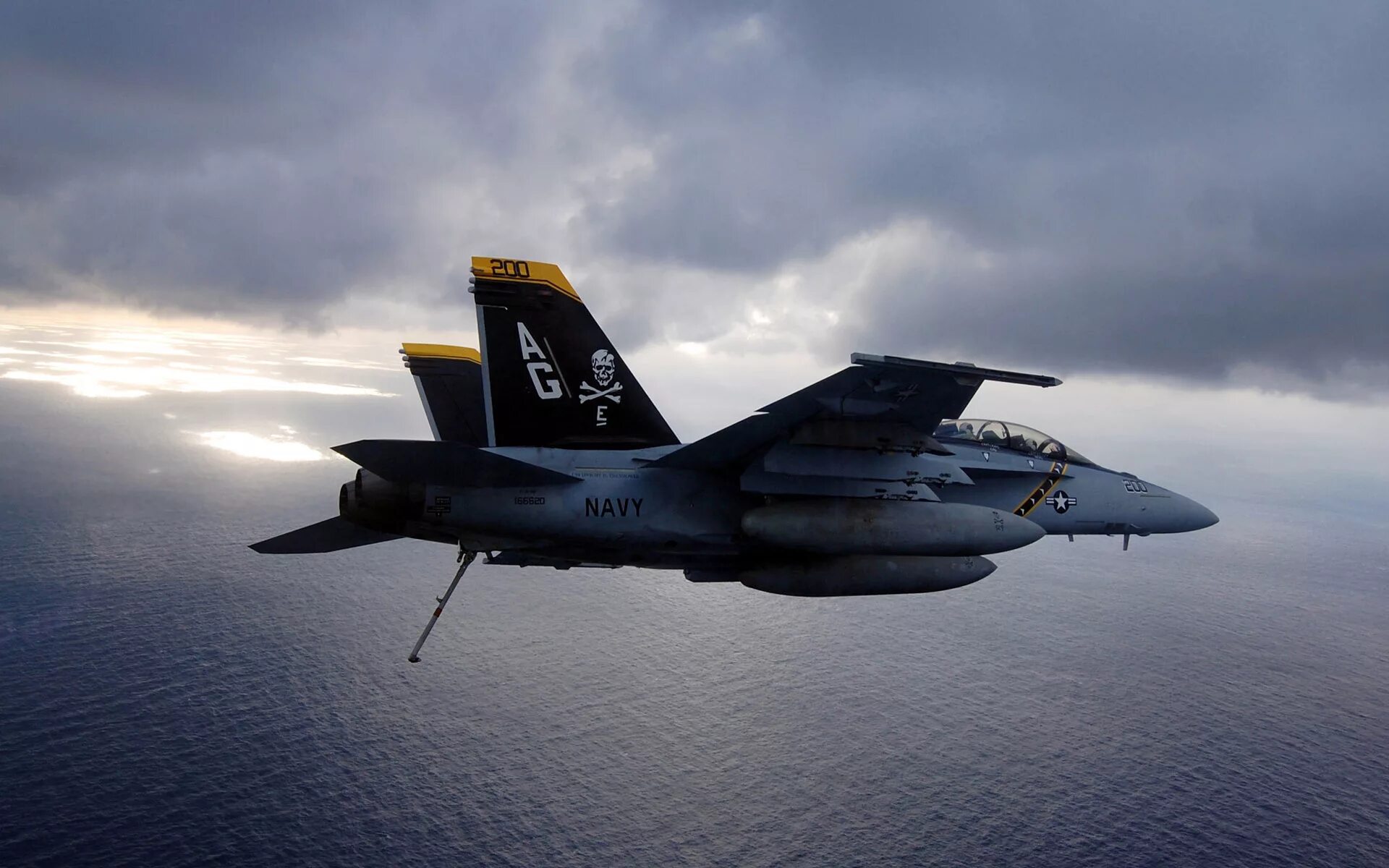 8 f 18 11 f. F 18 Hornet. Grumman f-18. Ф 18 Хорнет. MCDONNELL Douglas f/a-18 Hornet.