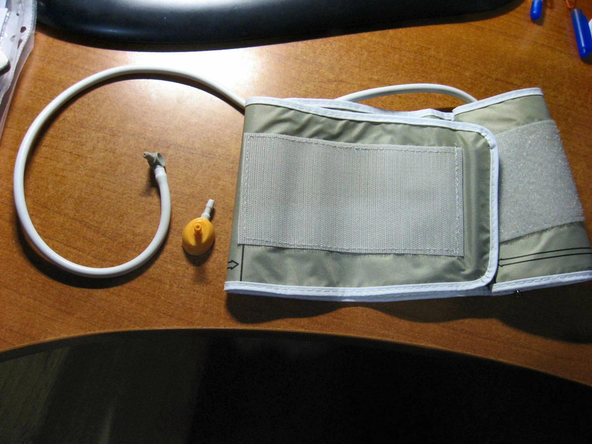 Манжета microlife m. Microlife манжета универсальная (22-42 см) m-l-size. microlife манжета z950002-1 размер l. microlife манжета z950003-1 размер l. манжета для тонометра microlife wrs s.