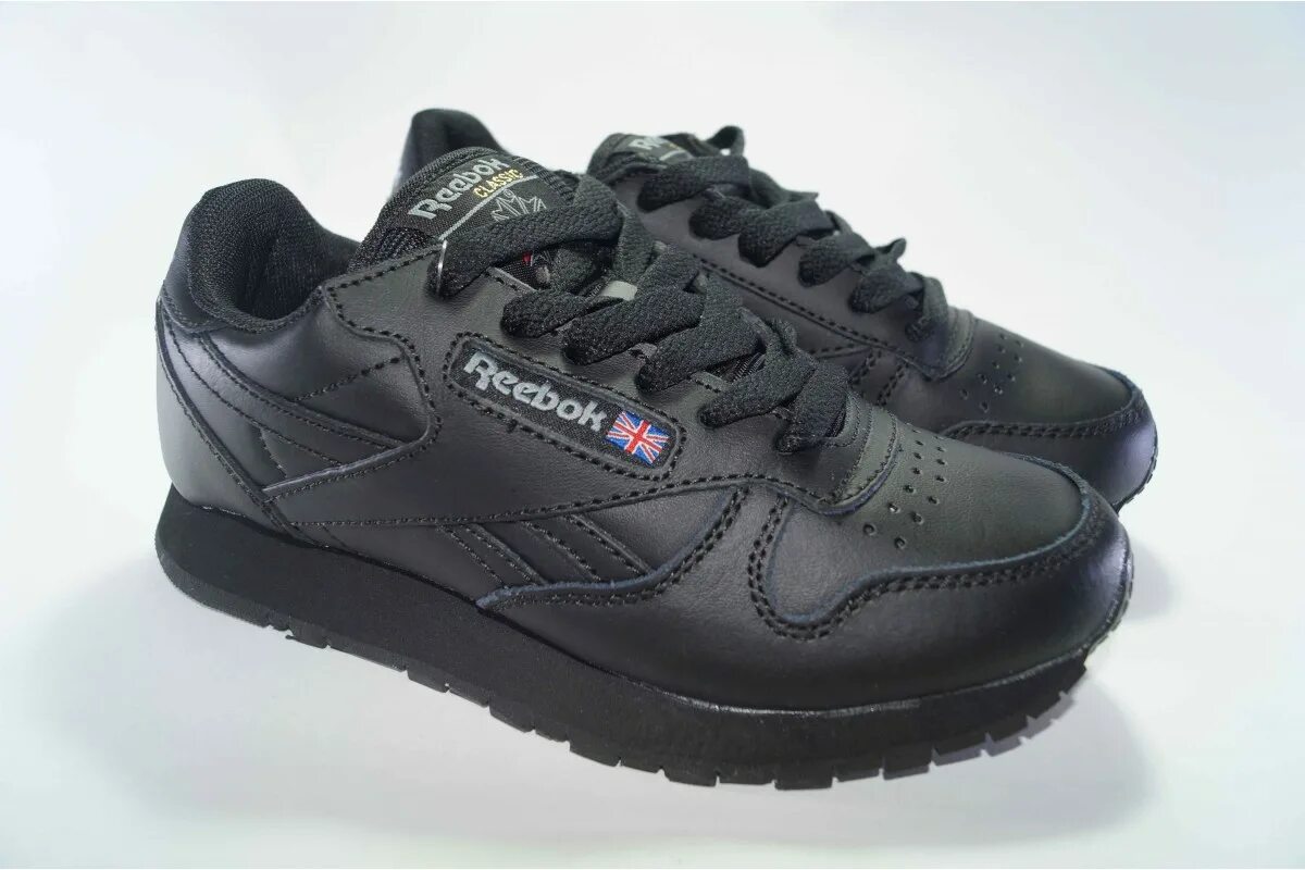 Кожаные reebok. Кроссовки рибок мужские черные. Кроссовки Reebok Classic мужские черные. Кроссовки рибок Классик мужские черные. Кроссовки рибок мужские кожаные черные.