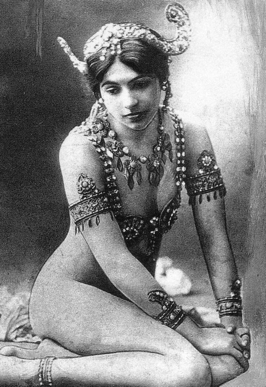 Кришна арт современные. Мата хари. Мата хари сериал 2016. Хари вери. Мата хари фильм.