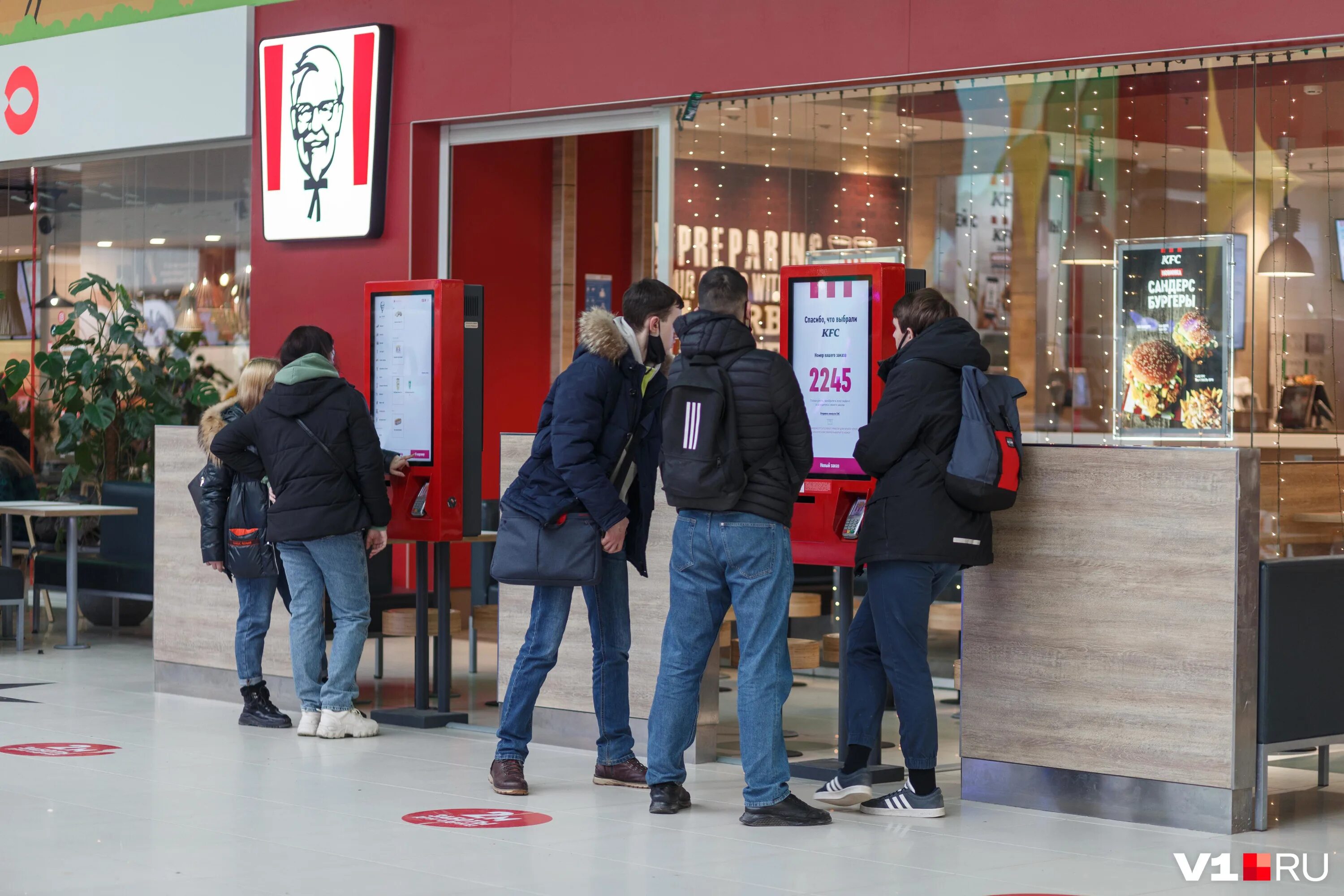 Ростикс в россии. Kfc переименовали. Kfc переименовали в россии. Ресторан kfc россия. Kfc переименуют в ростикс.