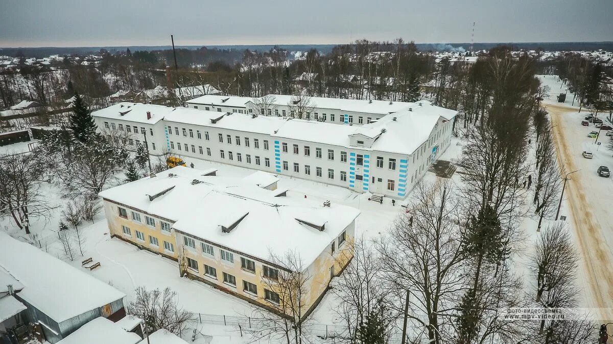 Новгород школа 17. Холм Новгородская область школа. Холмская школа Новгородская область. Школа города холма Новгородской области. Г холм Новгородской обл.