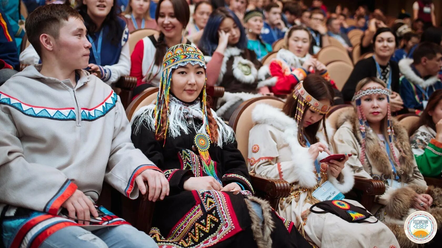 Как называются коренные народы. Коренных малочисленных народов севера, сибири и дальнего востока. общины малочисленных народов рф. коренных малочисленных народы дальнего востока. коренные малочисленные народы севера сибири и дальнего востока.