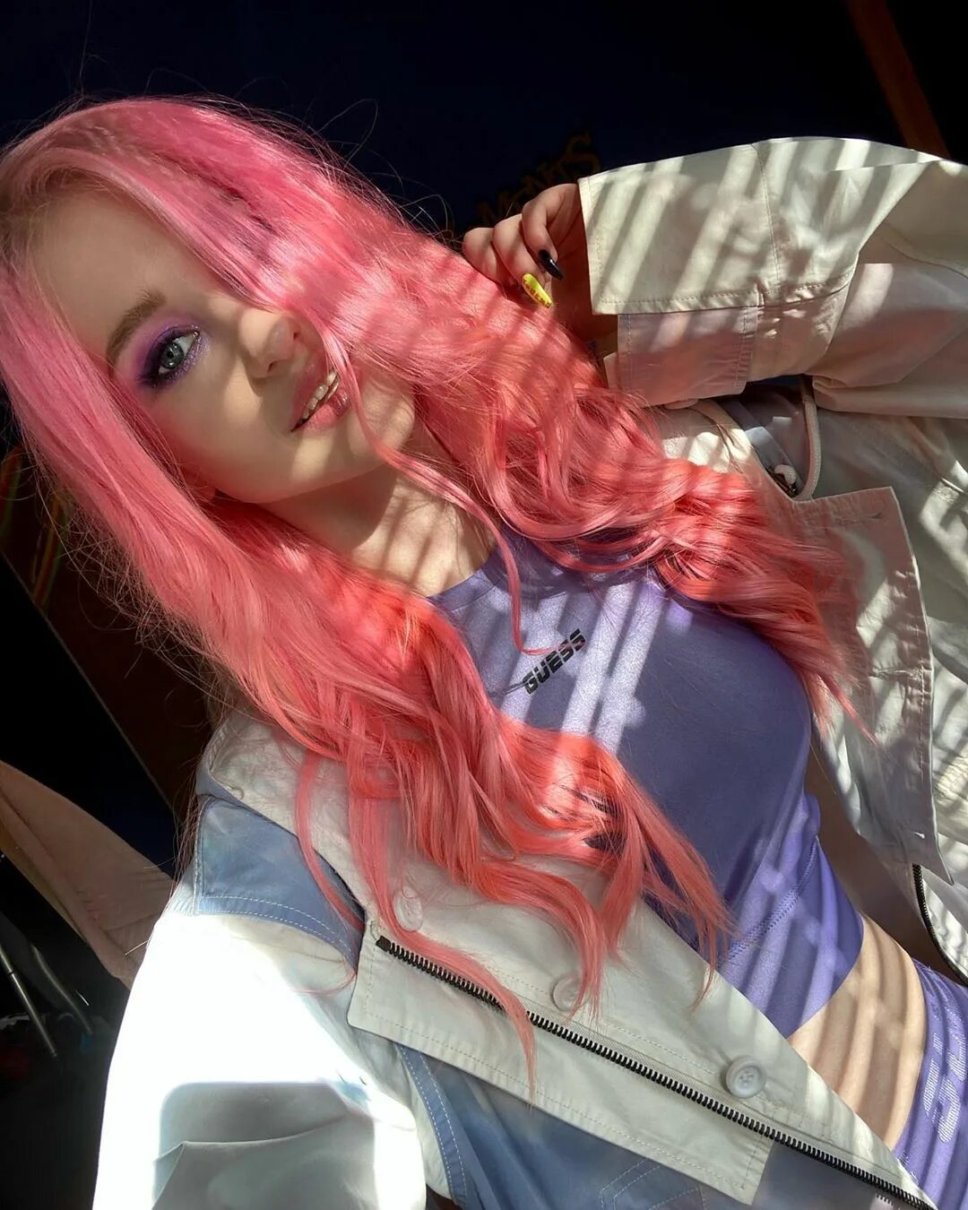 Диана асте. Бель дельфин тик ток. Лентяево джулианна роуз маурьелло. Эшли смит с розовыми волосами. Маурьелло, джулианна роуз.