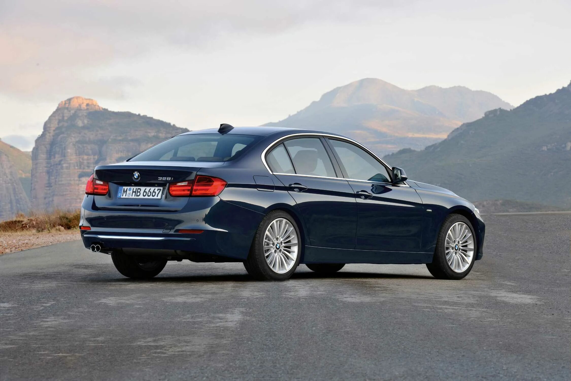 БМВ f30 седан. BMW 3 Series f30 седан. BMW 328i sedan. BMW 3 f30 f31 gt f34. Luxury line