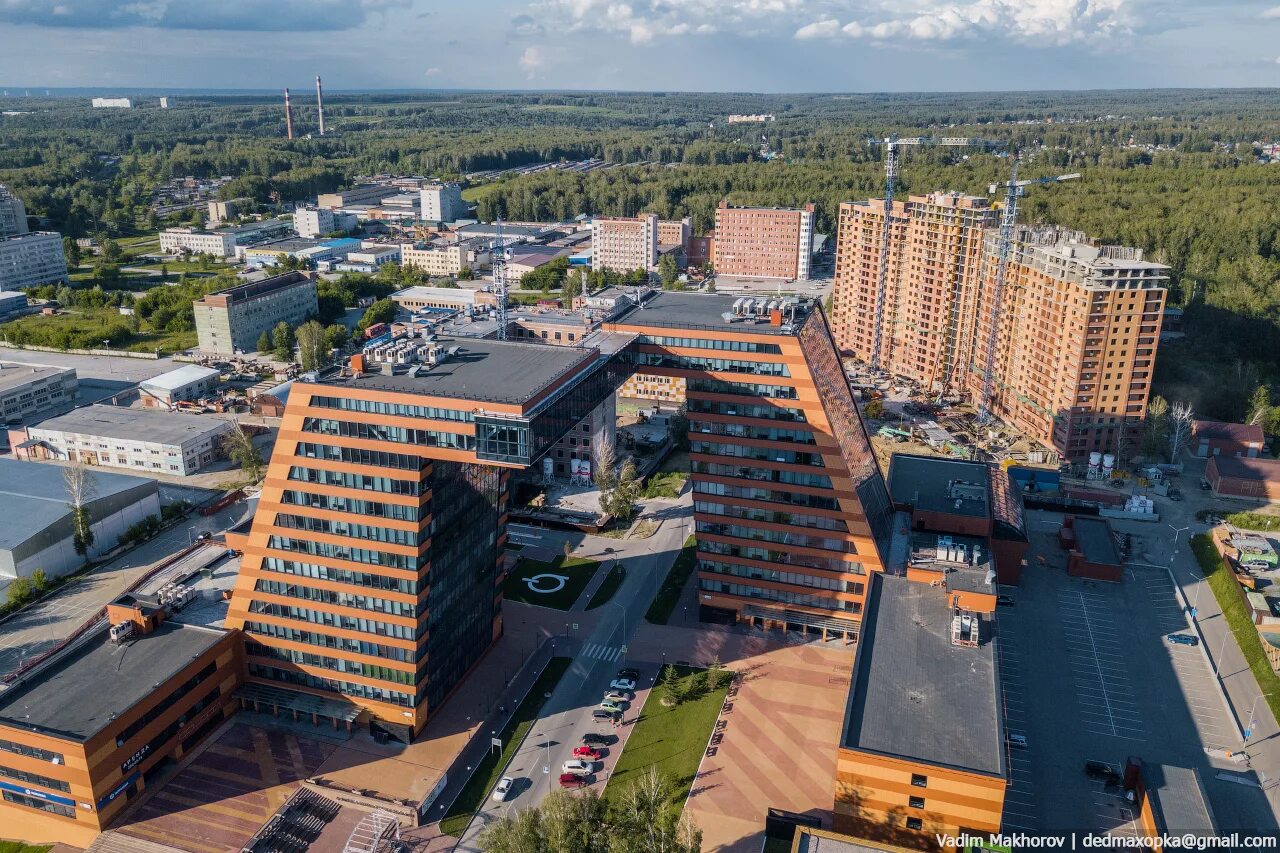 Технопарк Академ Новосибирск. Новосибирск научный городок. Академгородок Новосибирск научный центр. Здание технопарка в Академгородке Новосибирск. Новосибирский городок