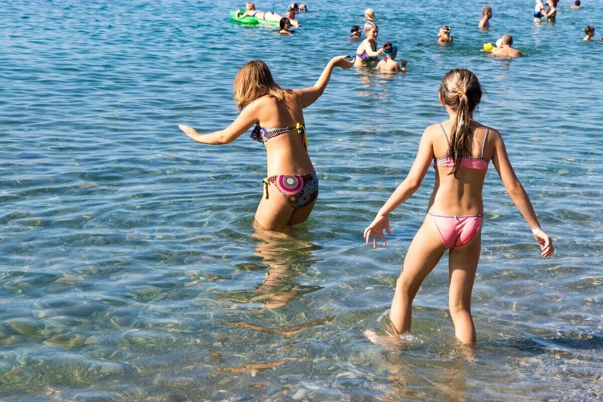 Можно ли ехать отдыхать в турцию. Фатхи Турция отдых. Фото отдых в Турции девочки 6 лет. Почему в Турции не отдыхают на черном море.