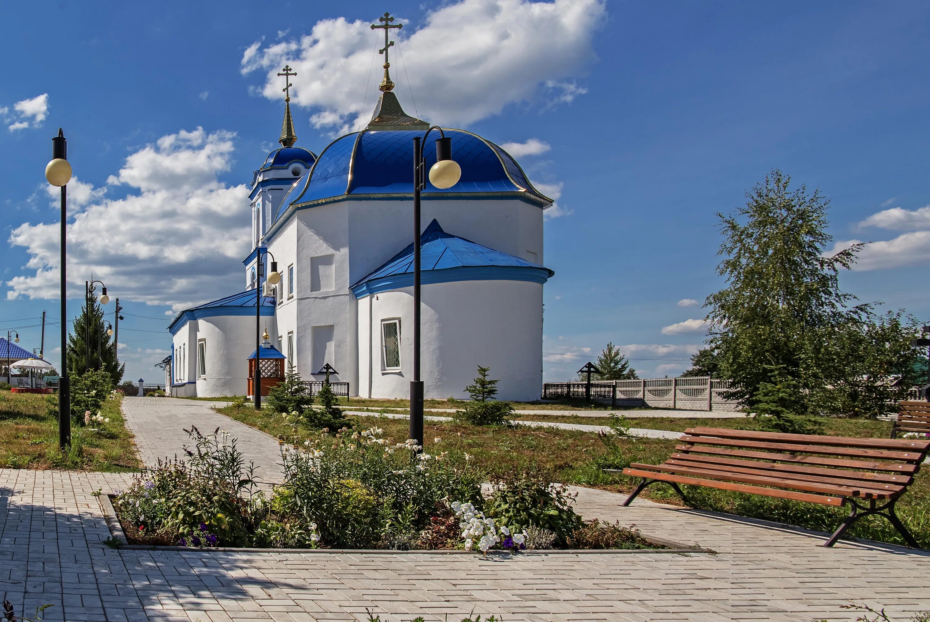 Церковь в Ильинке Татарстан. Церковь Ильинка Зеленодольский район. Церковь в селе Ильинское Зеленодольский район. Ильинская Церковь Сызрань.