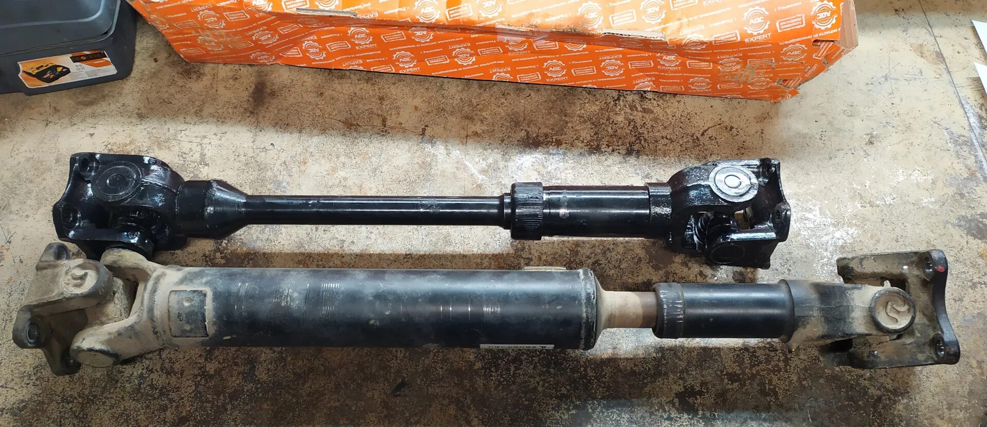 3. Тагаз 2009 кардан передний. Вал карданный передний tagaz с-190. Передний кардан на тагер 2. Тагаз роад партнер передний кардан.