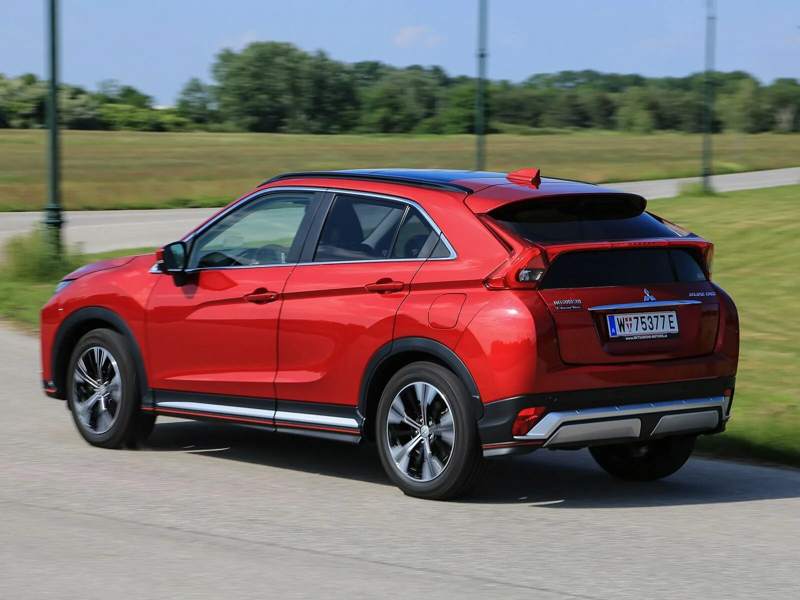 Митсубиси эклипс кросс обзор. Mitsubishi eclipse cross. mitsubishi eclipse cross 1.5. митсубиси эклипс кросс 2015. мицубиси eclipse cross 1.5.
