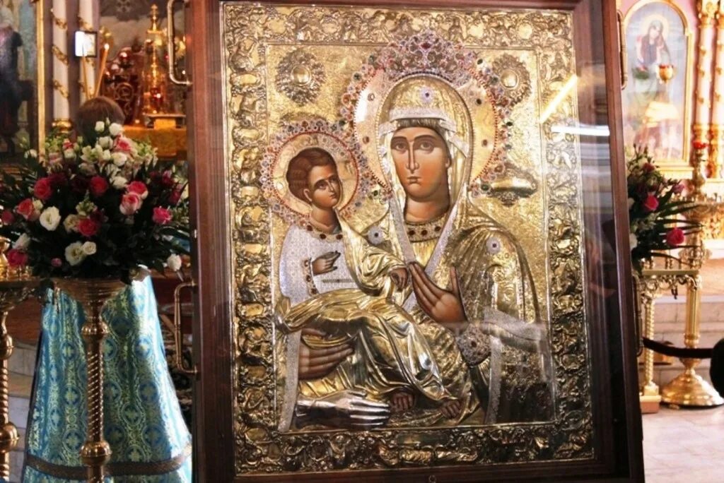 Табынская икона божией матери святой источник. Хитон богородицы в зугдиди. Табынская икона божией матери молитва. Елоховский собор икона казанской божьей. Где находится святой богородицы.