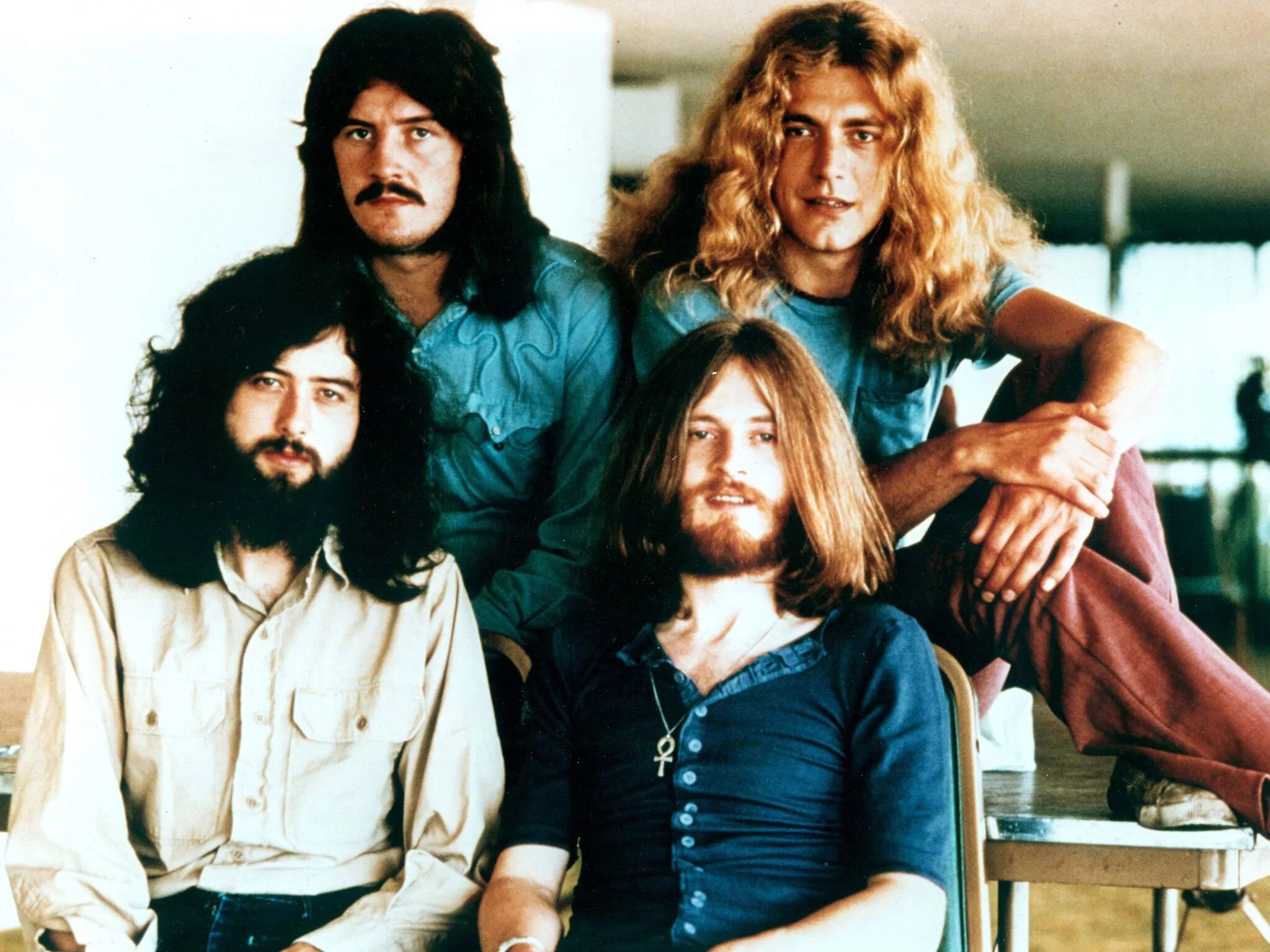 Лед зеппелин сейчас 2020. Хит лед зеппелин слушать. Led zeppelin "led zeppelin". Лед зеппенел группа. Led zeppelin wallpaper.