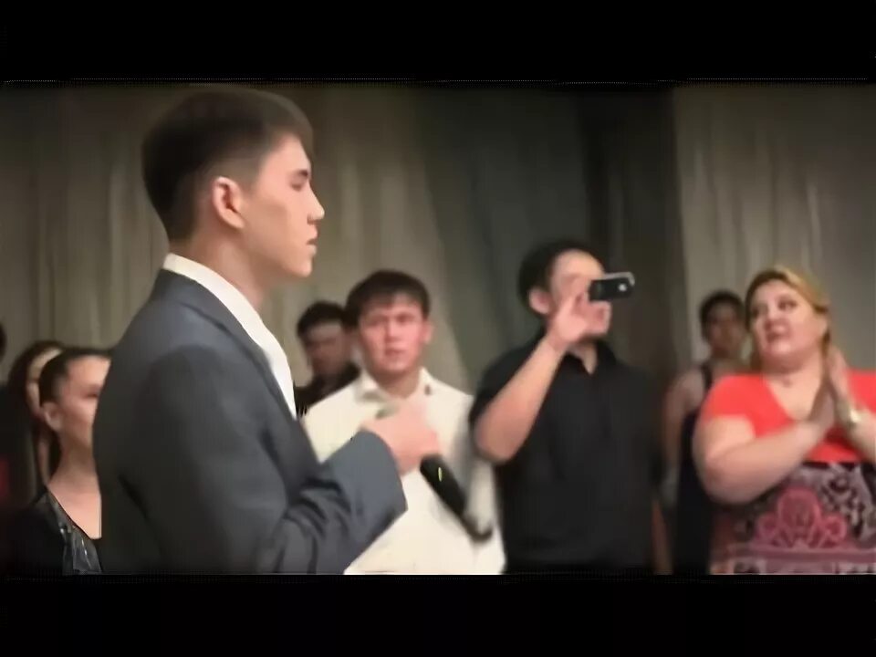 Братья сестре поет на свадьбе армяни. Братья сестре поет на свадьбе армяни. Брат поет невесте. Свадьба сестра поет сестре. Сестры поют.