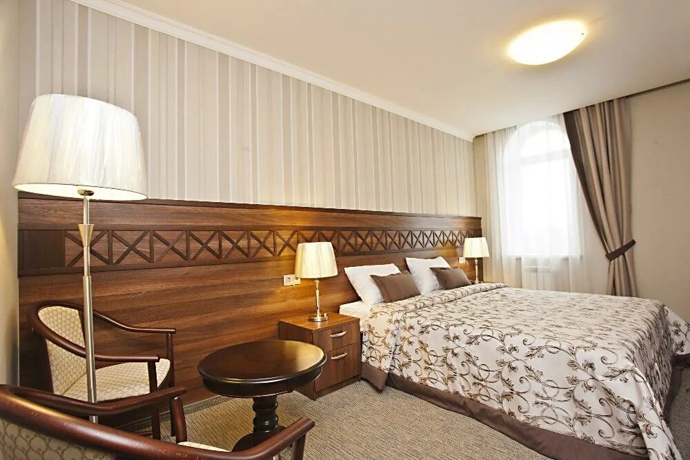 Отели пал. Отель пале рояль номера. Отель пале рояль номера. Отель на высоте. Гостиница на высоте.