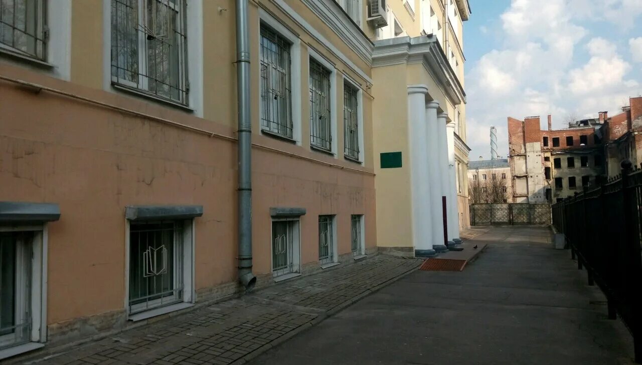 Государственный университет спбгу. Библиотечный техникум лиговский 70. Иат санкт петербург. Литейный 48 санкт-петербург. Пгупс питер.