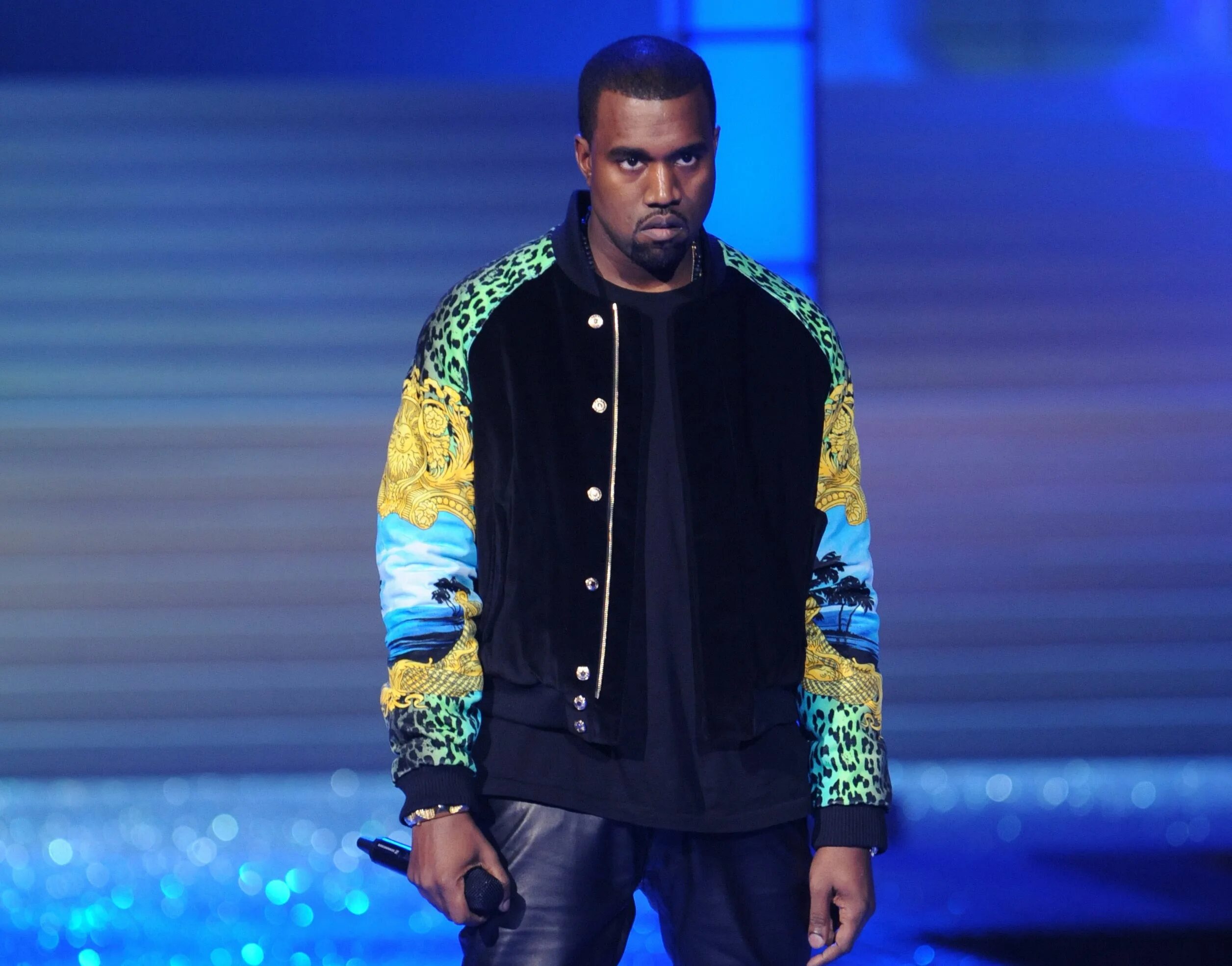 Kanye west running. Kanye west. канье веста. kanye west 2006. канье уэст 2005.