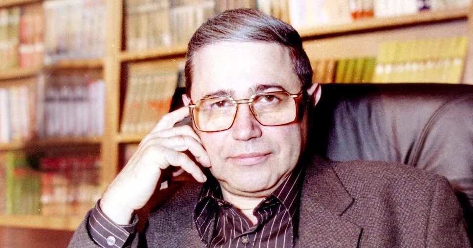 Биография петросяна евгения вагановича личная жизнь дети За что напали подписчики на жену Петросяна