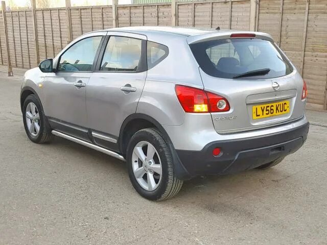 Nissan qashqai j10. Nissan qashqai 2008. Nissan qashqai j10 белый. Nissan qashqai 1. Ниссан кашкай кузов джи 10.