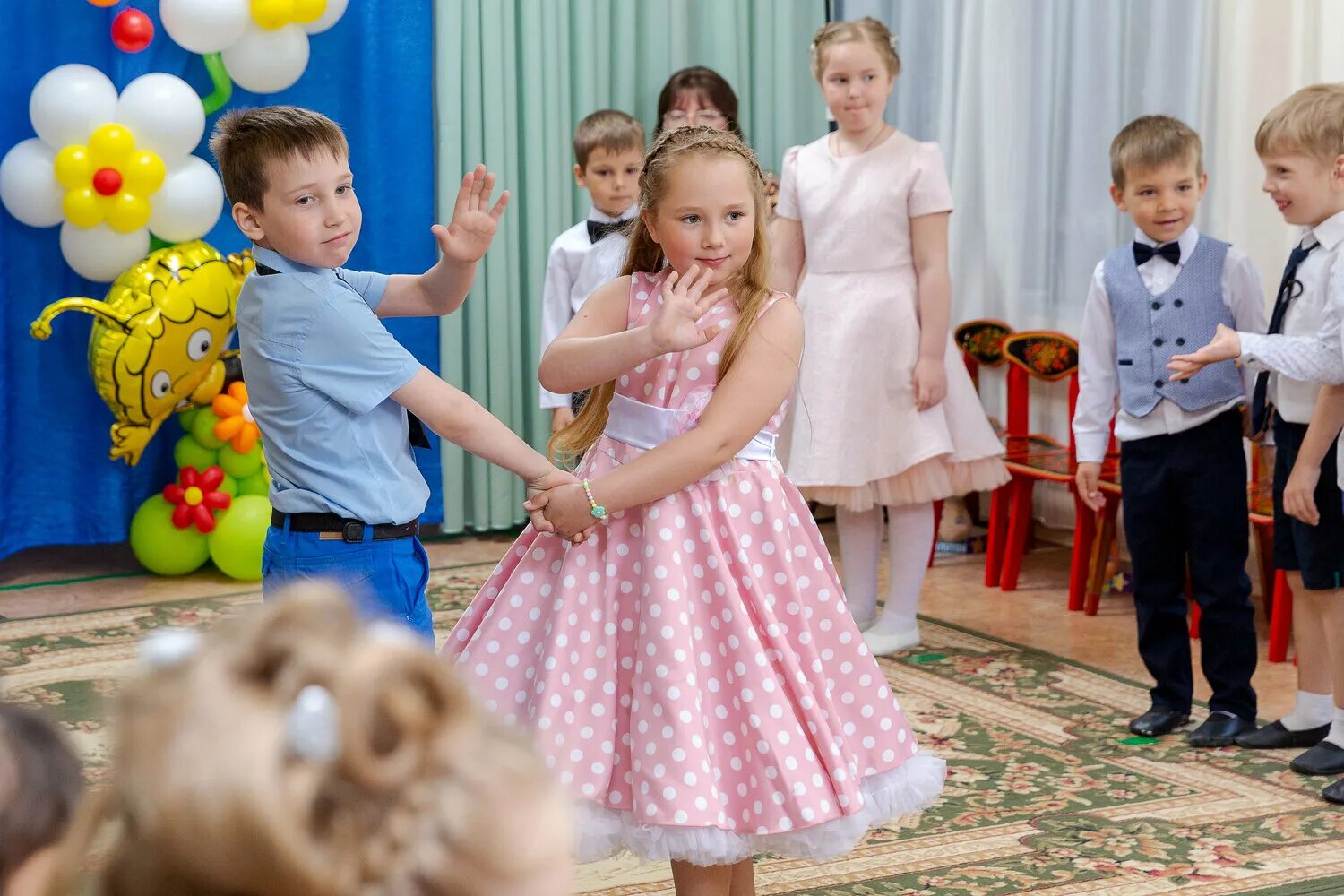 Выпускной в детском саду. Выпускной видетском саду. Фотосессия на выпускной в детском саду. Тематический выпускной в детском саду.