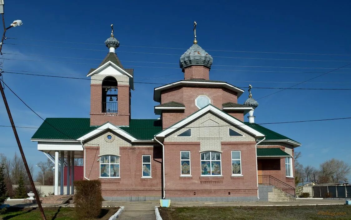 Погода успенка алтайский край локтевский. Церковь Горняк Локтевский район. Горняк Алтайский край Локтевский район. Никольский храм Горняк Локтевский район. Город Горняк Алтайский край Церковь.