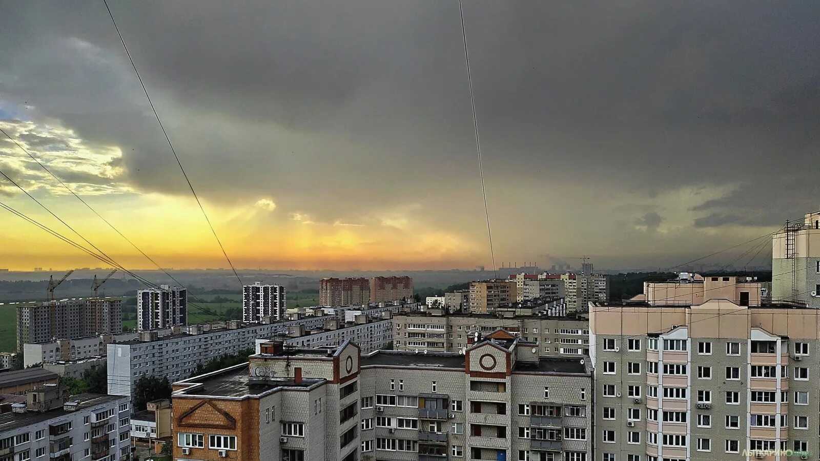 Дата снимка. Дата снимка на фото. дата на фотоснимке. фото с датой в углу.