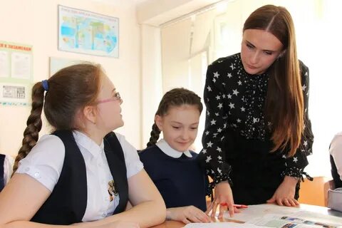 Учительница пришла к ученице