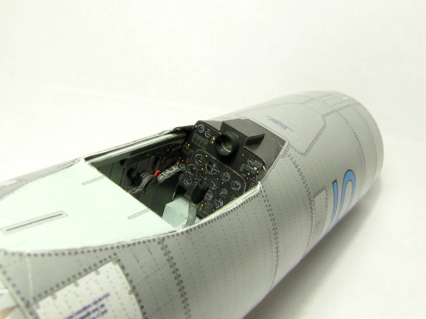 Бм 221 бумажное моделирование. Окб бумажное. Су 2 модель из бумаги. Бумажное моделирование 58. Бумажная модель kartonowe.