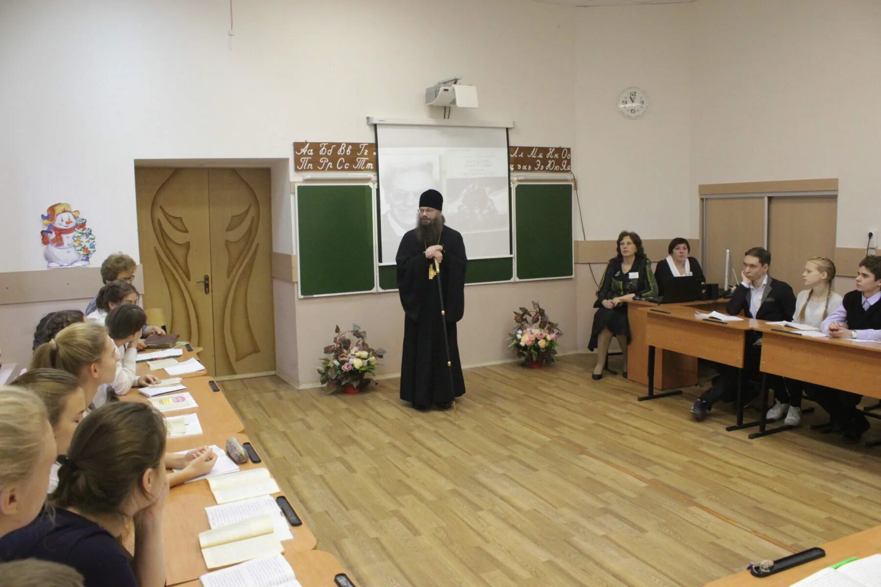 Школа 18 мичуринск учителя. Школа 18 мичуринск учителя. Школа 1 мичуринск. Мичуринское сш. Директор 1 школы мичуринск.