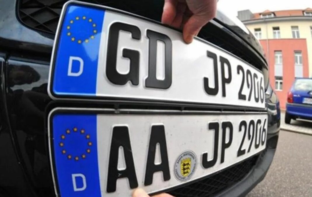 Литовские номера автомобилей. Украинские номера евросоюз. Автомобильные знаки евросоюза. Иностранные номера автомобилей. Автомобильные номера евросоюза.