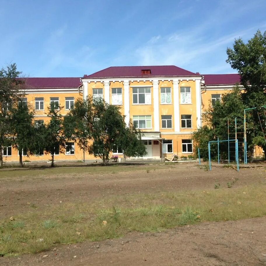 Гимназия 3 работа. Лингвистическая гимназия 3 улан-удэ. школа 3 улан-удэ. улан-удэ школа 3 гимназии. гимназия номер 3 улан удэ.