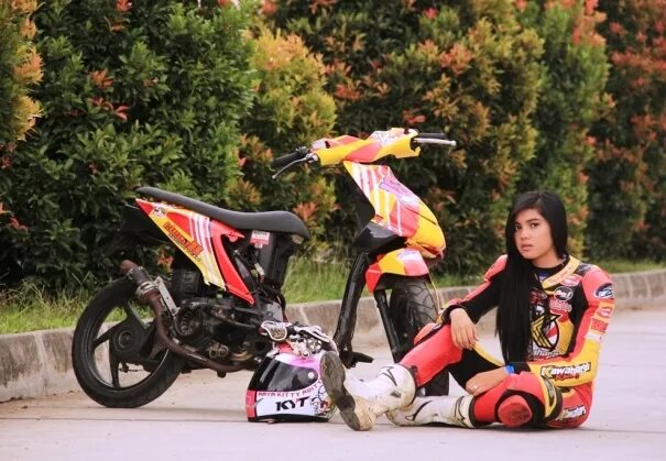 Https cantik fun. Semua pembalap Drag Bike.