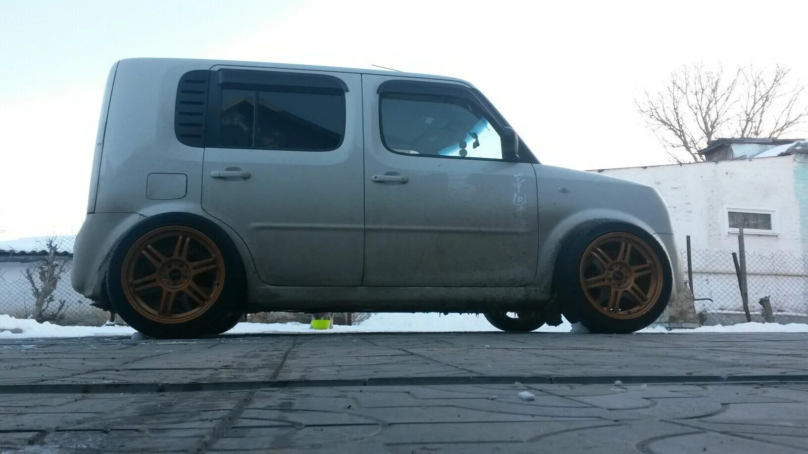 Резина ниссан куб. Резина ниссан куб. Резина ниссан куб. Rays stark ms honda. Nissan cube z11 диски.